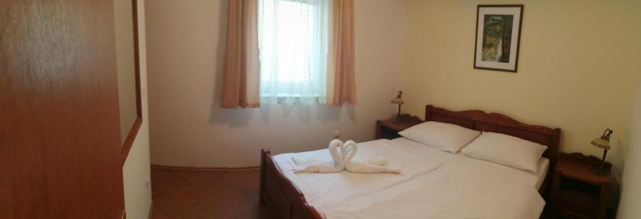 Apartments Tina Pula Ngoại thất bức ảnh